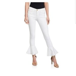 FRAME  sz 28(US 6) white denim flare crop …